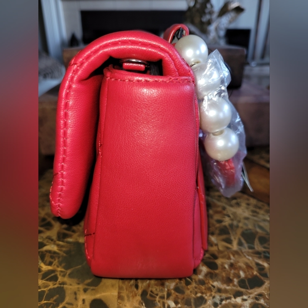 Badgley Mischka Chic Red Handbag with Pearl Handle - Picture 6 of 7